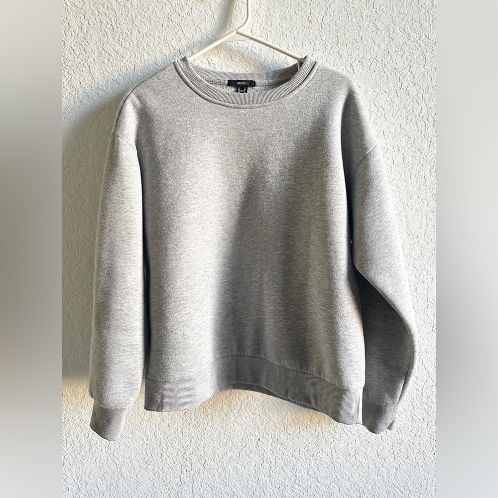 Forever 21  |  Grey Sweatshirt